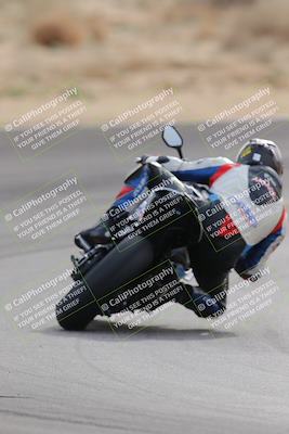 media/Dec-17-2022-SoCal Trackdays (Sat) [[224abd9271]]/Turn 10 Backside (120pm)/